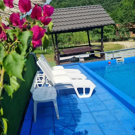 Dom wakacyjny Dolina Mira *